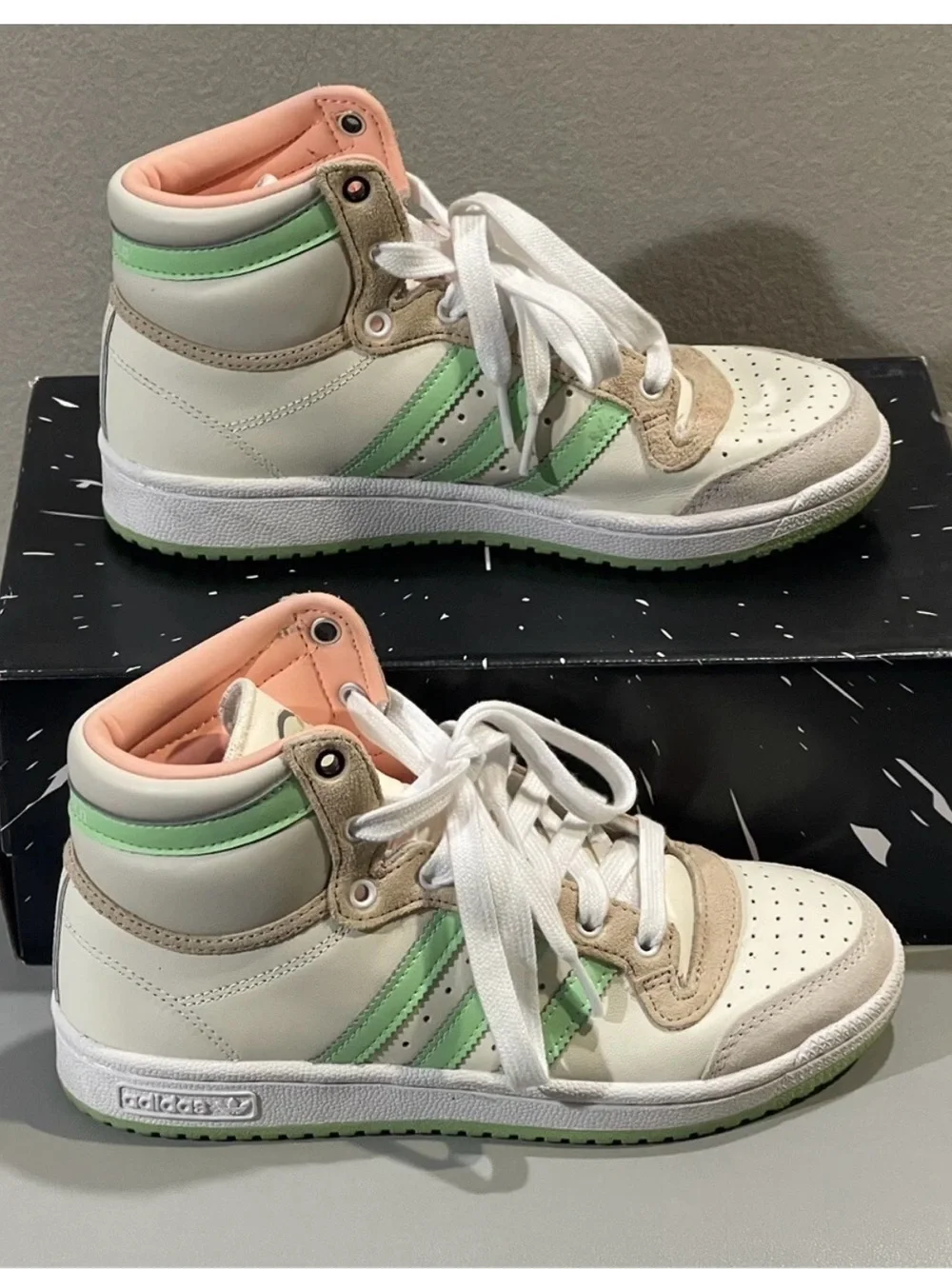 NIB Adidas Baby Yoda shoes Top Ten Hi Star size 5.5